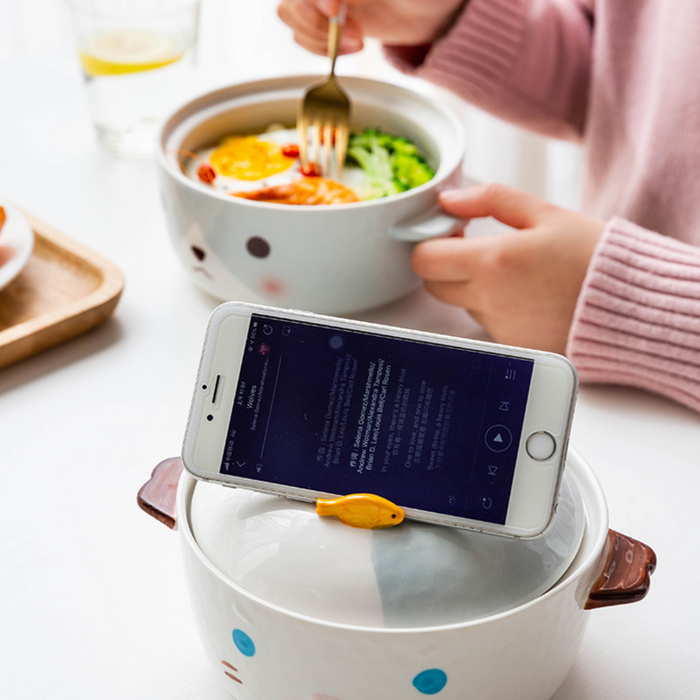 Animal Bowls With Lids + Mobile Phone Holder