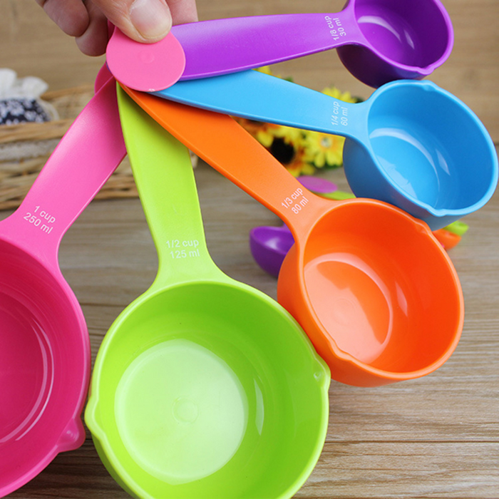 Colorful Plastic Measuring Spoons Set