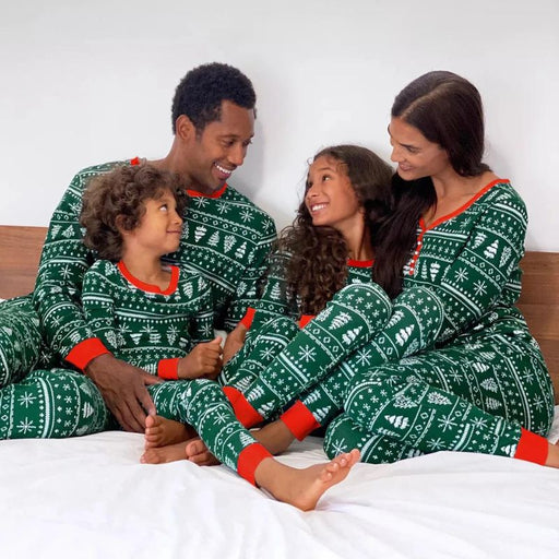 Christmas Tree Print Pajamas Set - Grafton Collection